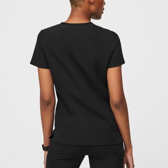 🥒 FIGS Casma Three Pocket Medical Technical Scrub Short Sleeve Top Black XXL - Picture 2 of 10